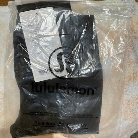 NWT Lululemon Align Pants, Black, Size 2 - Picture 2 of 3